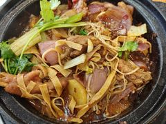 -鱼众不同·鸡公煲·烤全鱼(国顺路店)