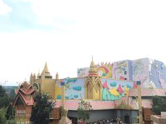 -七彩云南欢乐世界