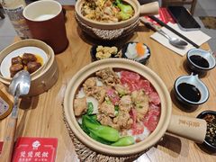 -煲仔皇腊味煲仔饭(经四万达店)