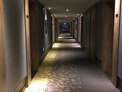 -榆林榆阳西路火车站亚朵酒店