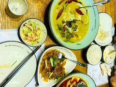 彩虹沙拉-胡桃里音乐酒馆(四道口店)