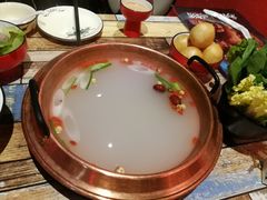 -虾弄弄海派小龙虾·牛羊蝎子火锅