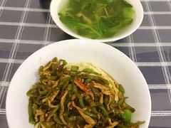 青椒肉丝盖浇面-老虎面馆