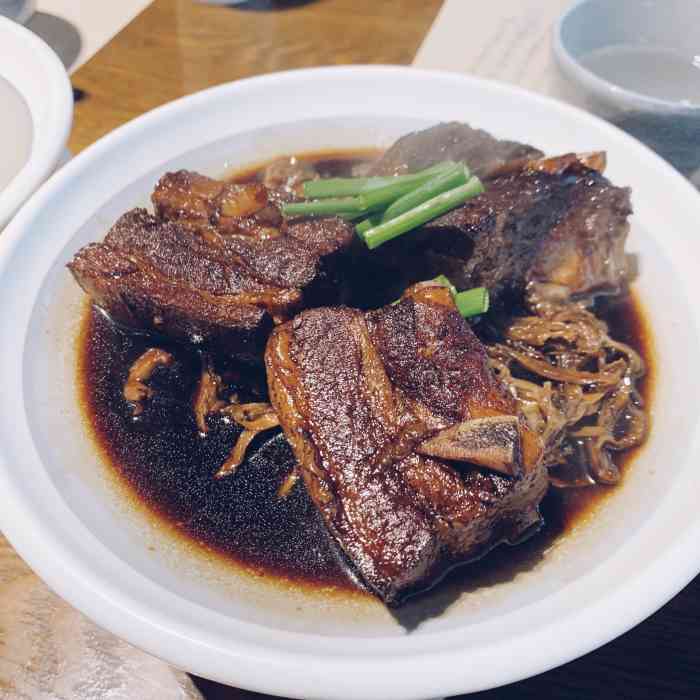 荣小馆(安达仕店"一直听说是新荣记的小馆,就没找到机会来吃.