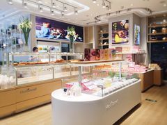 面包甜点陈列柜-好利来(亦庄国融店)