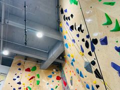 -ROCKPLUS攀岩馆(环宇城店)