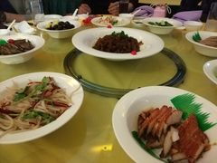 -山明水秀大饭店