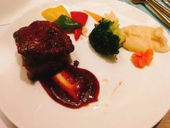 -J·one Bistro吉萬酒厨·牛排