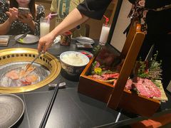 -山川小町·极番烧肉(新地假日广场店)