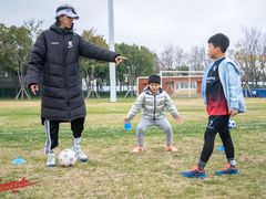 -Riverside河畔少儿足球培训(前滩店)