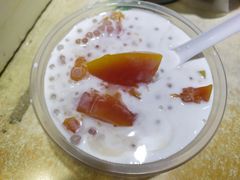 椰奶西米木瓜桃胶-百花传统甜品店(原址店)