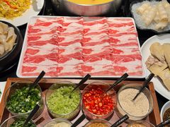 -鲜入唯煮·港式海鲜牛肉火锅(金宝街店)