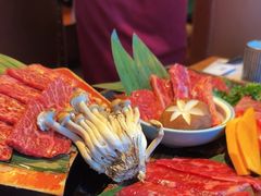 -炼火烤肉店