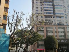 -老来福·非遗酸汤兔(凯旋路店)