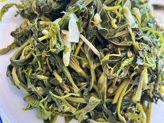 -华龙特色大骨鸡农家菜馆