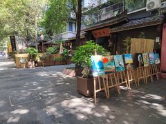 -泡桐树街