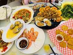 -覃记海鲜美食餐厅