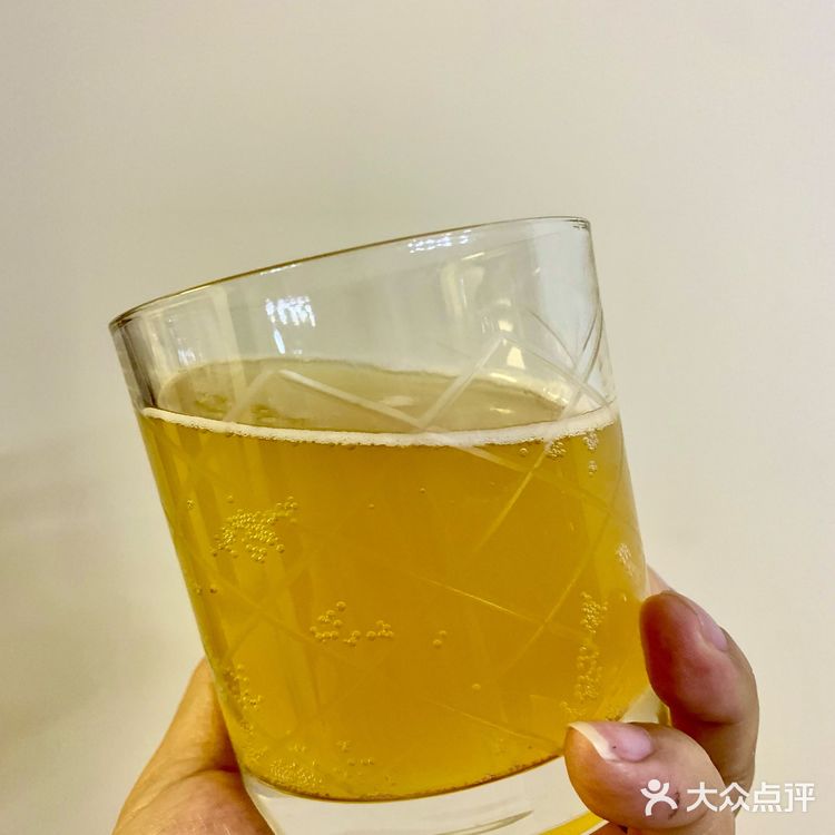 艺术精酿&奉节脐橙中式小麦精酿啤酒测评