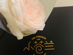 -小苍兰风铃草·礼物蛋糕(沈阳店)