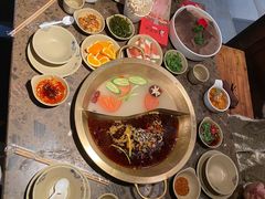 -小龙坎火锅(湖滨银泰in77店)