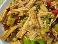 -瑜瑜饭馆