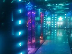 -环球梦主题KTV(曲阳生活购物中心店)