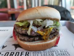 二重奏汉堡-FATBURGER 特富客汉堡(外交公寓店)