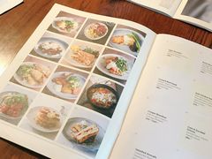 -ROAST coffee & eatery