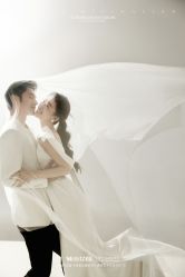 -城市花园婚纱摄影
