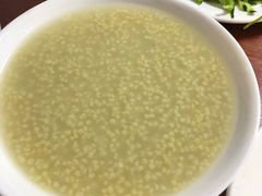 小米粥-宝瑞门钉肉饼店