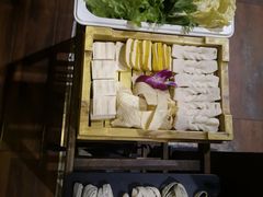 -滇釜火锅·能喝汤的火锅(车公庄店)