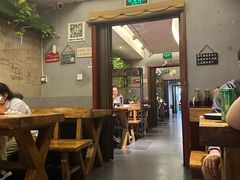 -万记麻辣烫国展总店