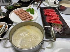 -红鼎豆捞·非遗鲍皇汤火锅(宝丰路店)