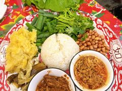 -闯关东东北农家菜(崂山石老人店)