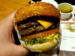 -The Habit Burger Grill 哈比特汉堡(爱琴海店)