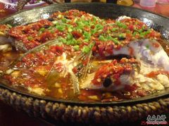 剁椒鱼头-橘子洲头湘菜馆