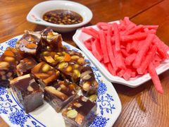 -老天桥酱肉烧饼夹肘子(天桥店)