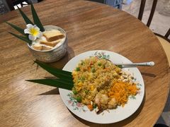 泰式菠萝炒饭-婉泰·特色小吃·舂鸡脚(告庄二店)