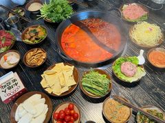 -冯校长老火锅(中联广场店)