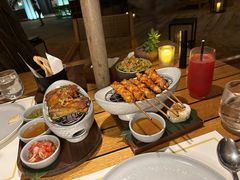-三亚艾迪逊酒店·海滩烧烤 BARBACOA·现场乐队·浪漫晚餐·烧烤海鲜