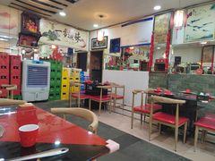 -烧哥美蛙肥肠鱼火锅·十五年社区店