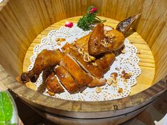 -花儿胡同音乐酒馆(瑞虹天地月亮湾店)