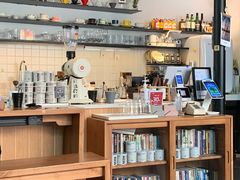 -慢象咖啡(台江店)
