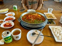 -喇喇排骨火锅·传统韩式脊骨汤(望京西园总店)