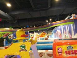 -多奇妙乐园·淘气堡·电玩·抓娃娃(海口吾悦店)