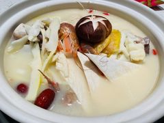 -三人行骨头王火锅(长寿店)
