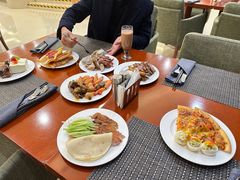 -元一希尔顿酒店·鲜切牛肉火锅禅自助餐厅