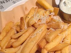 帕玛臣芝士薯条-一沙一城·岩烤牛扒(深圳首店)