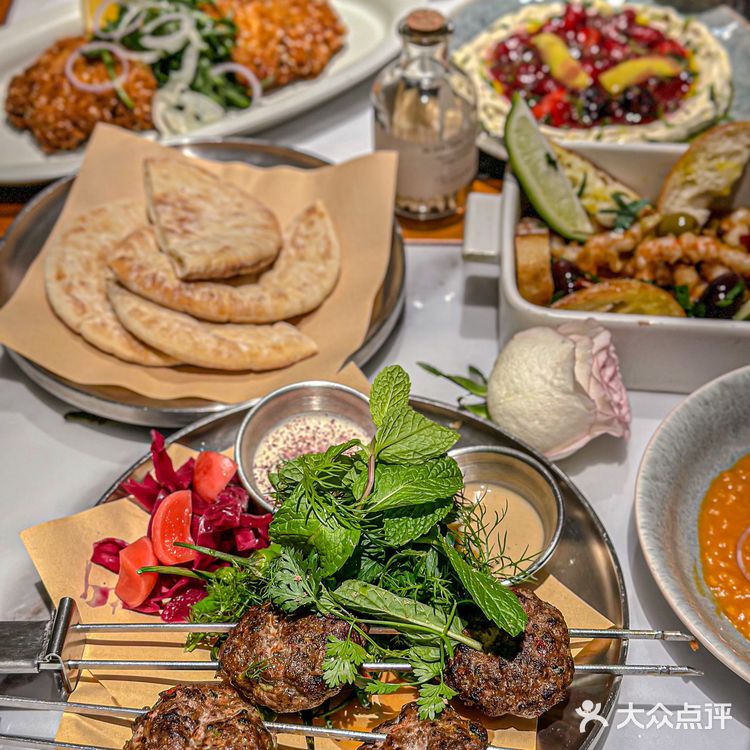 情侣必去的浪漫约会餐厅✨🥂就在黎黄陂路❗️  