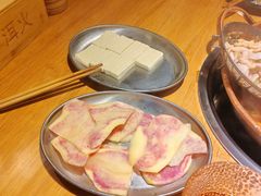 -洱火云南酸菜牛肉火锅(石景山当代商城店)